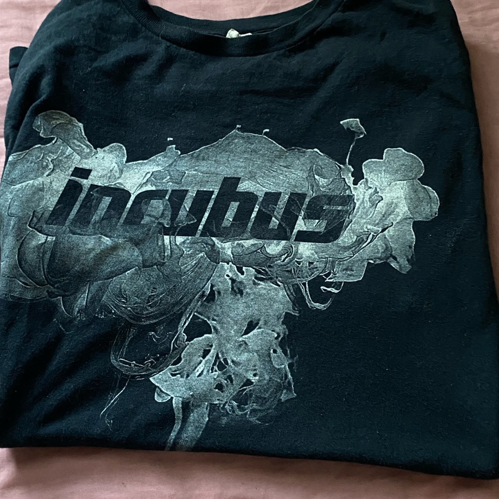 Incubus tour shirt 2012